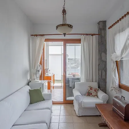 3 Bedroom Villa With A Lovely Garden GundoğAn *