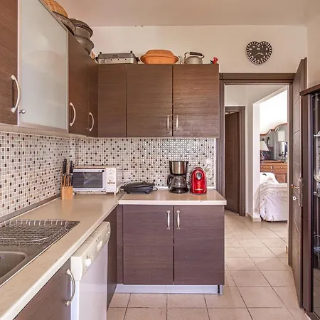 3 Bedroom Villa With A Lovely Garden GundoğAn فيلة *