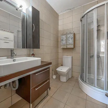3 Bedroom Villa With A Lovely Garden GundoğAn فيلة *